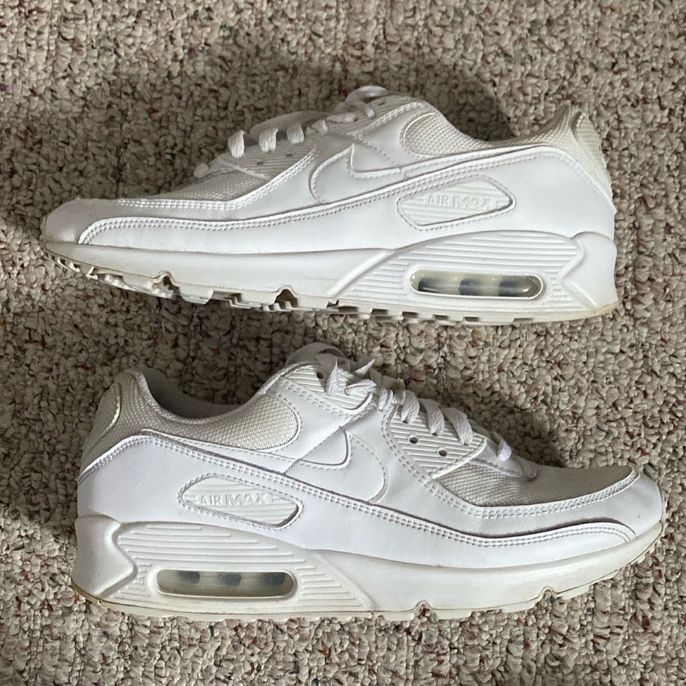 NIKE / WHITE AIR MAX 90s / SIZE: 10.5
